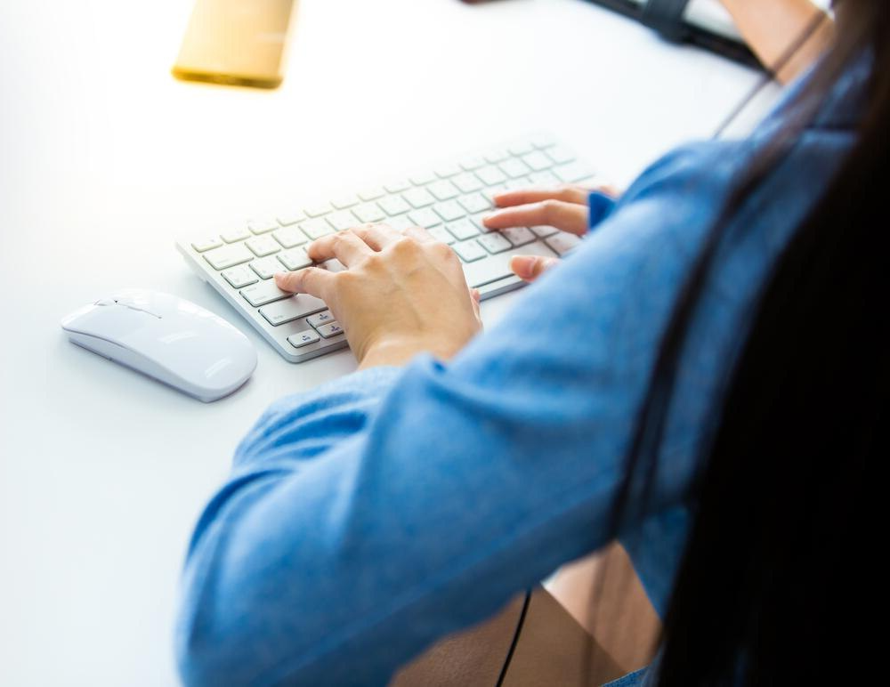 Отвечает аудитор